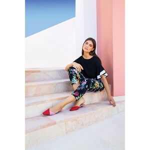 Joseph Ribkoff Black and Floral Pixie Pants